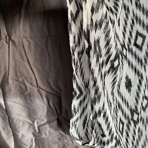 Maurice's L/XL Black and White Kimono